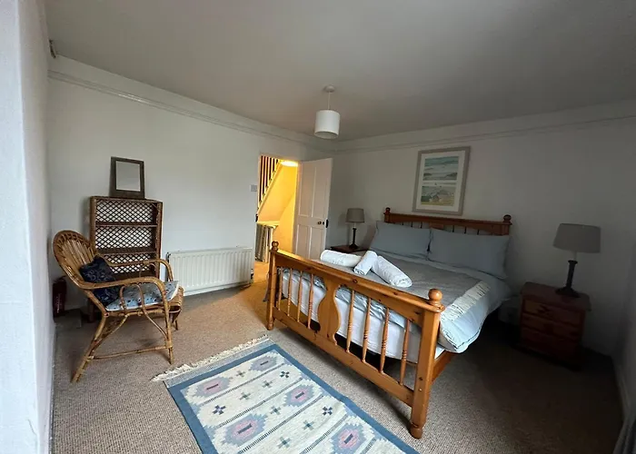 Nutshell Cottage