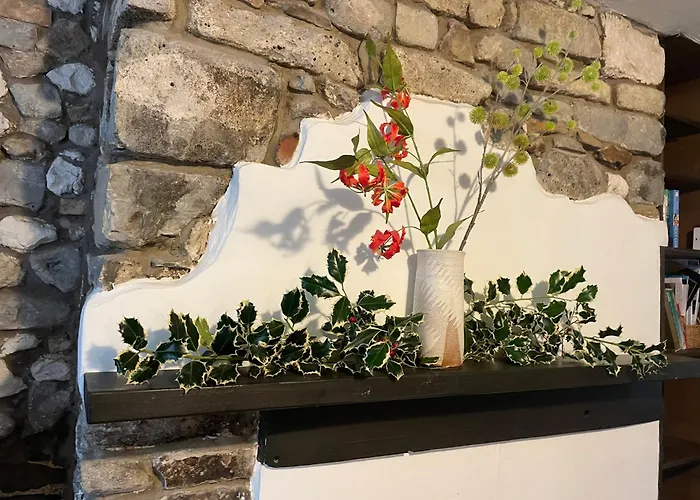 Nutshell Cottage